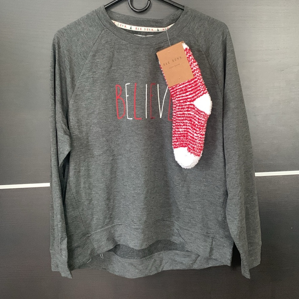 Rae Dunn Women's "BELIEVE" Gray Gallery Sweatshirt Cozy Socks